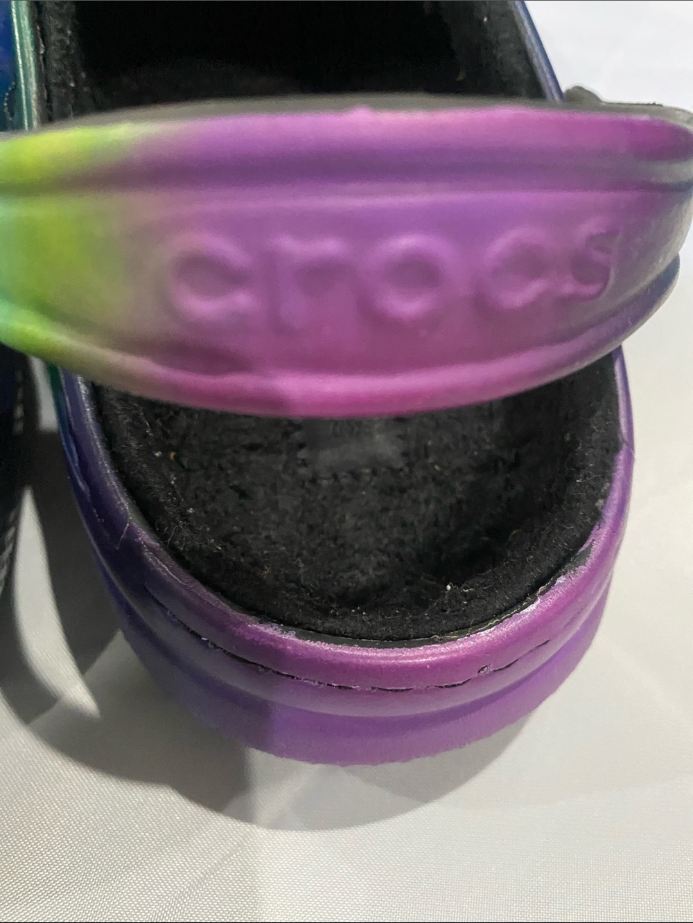 CROC Tie-Dye - For men size 10.5 and women size 9. - Picture 4 of 5